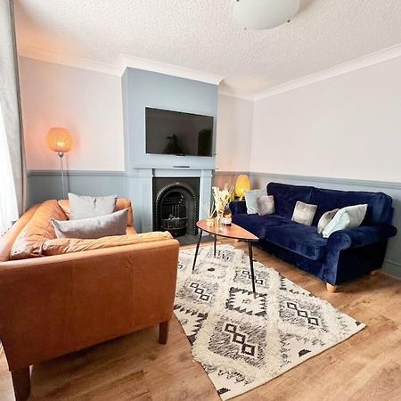 Large House With Fast Trains To London Villa Croydon Bagian luar foto