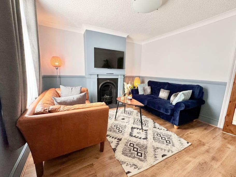 Large House With Fast Trains To London Villa Croydon Bagian luar foto