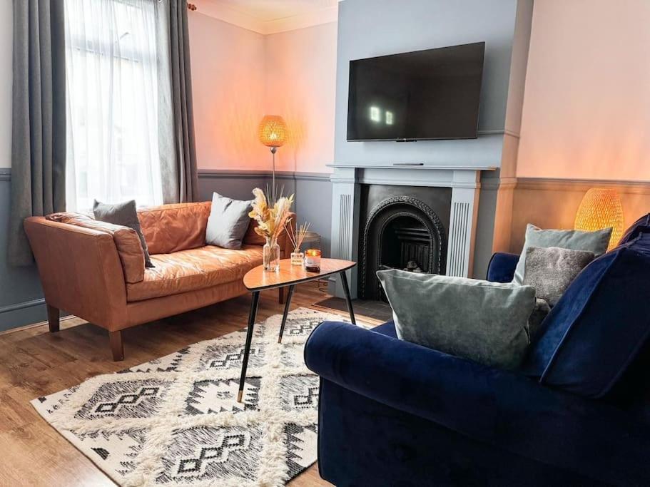 Large House With Fast Trains To London Villa Croydon Bagian luar foto